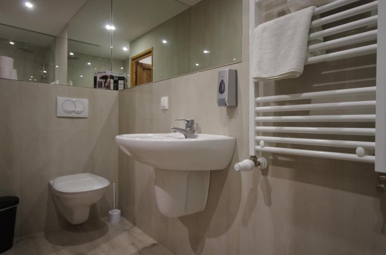 Aqua 3*