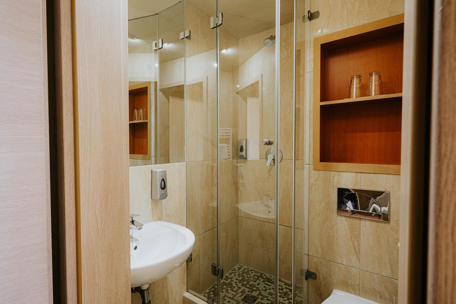 Hotel Aqua 3*