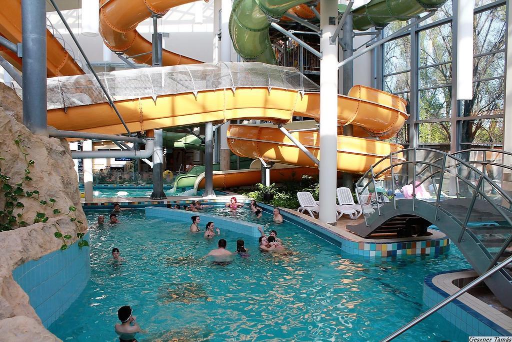 Aqua Hotel 3*